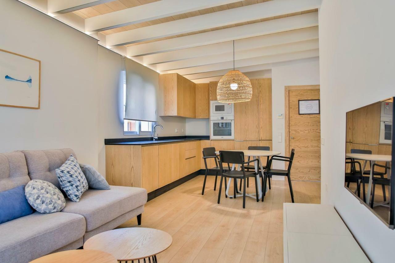 525 Apartment *