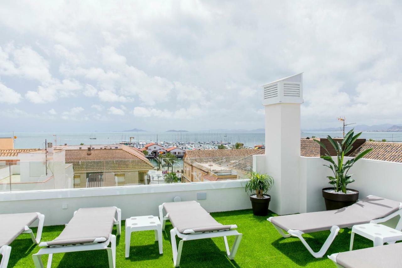 Apartment 525 *